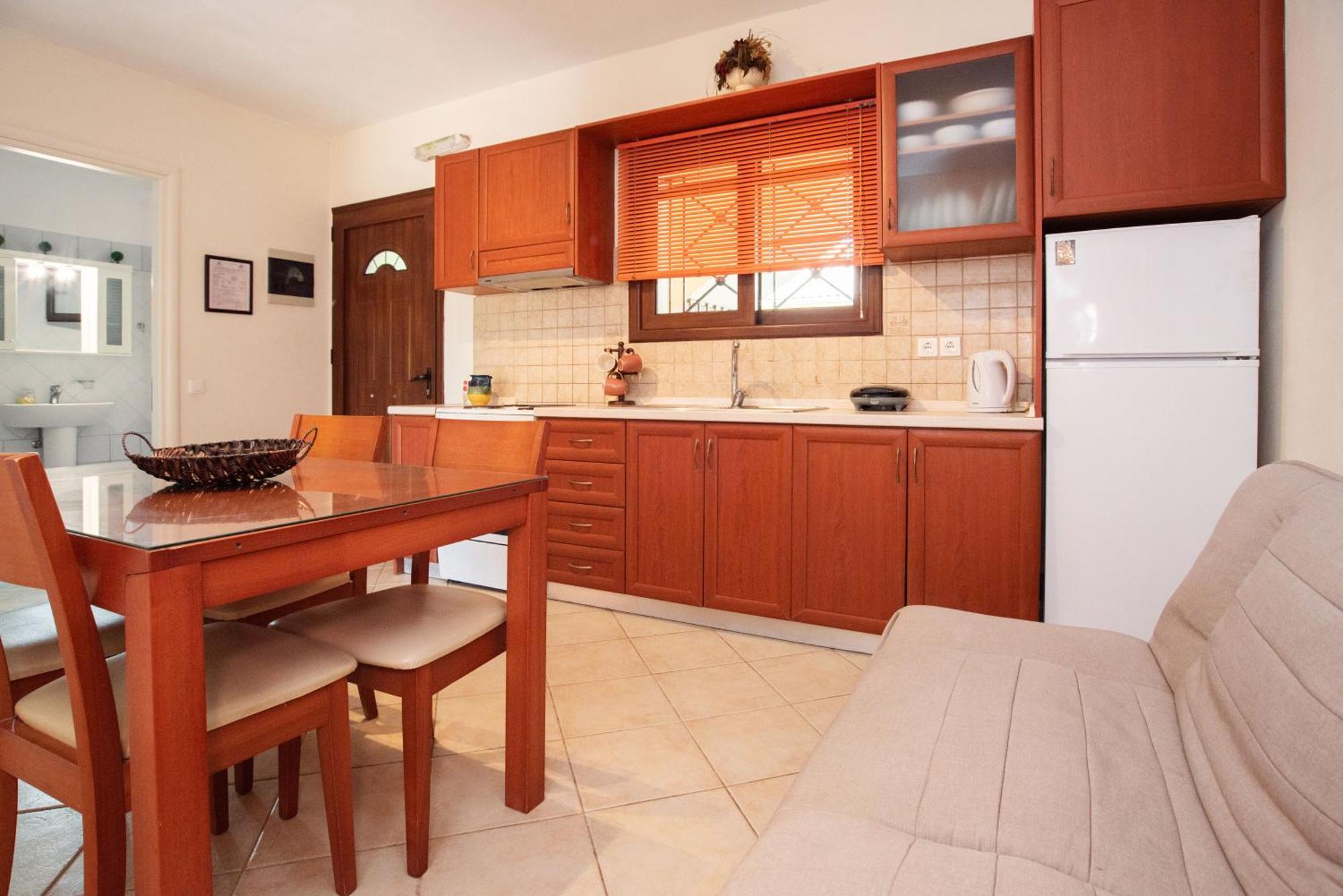 Angelique Apartments آغيوس غيوريوس المظهر الخارجي الصورة